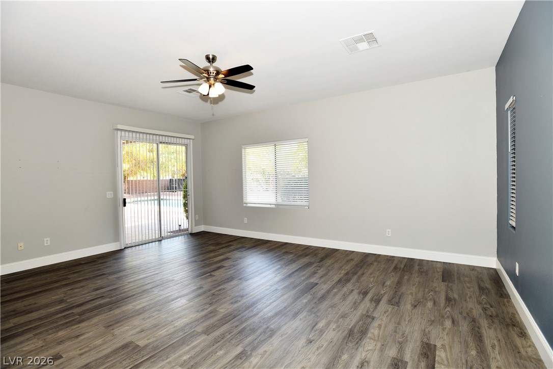 7008 Via Campanile Avenue Property Photo 14