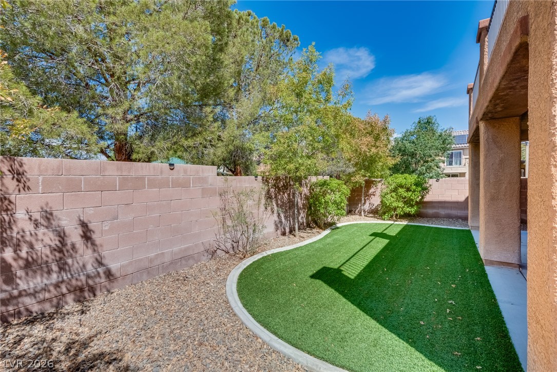 5525 Mesquite Creek Street Property Photo 48