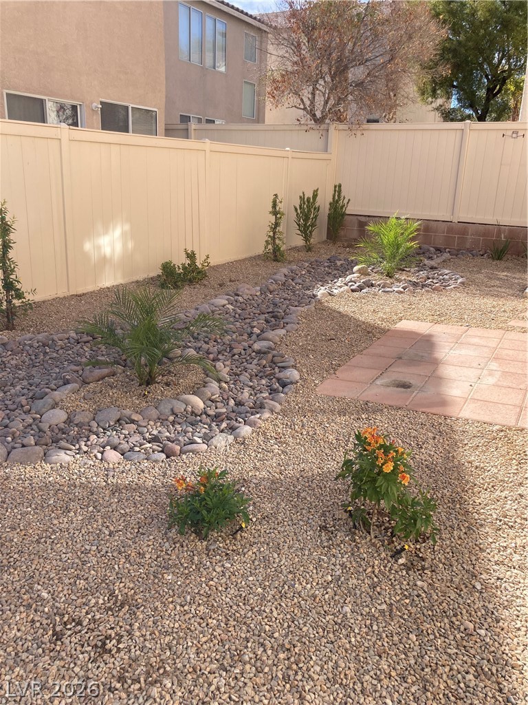 9519 Milkweed Canyon Avenue Property Photo 4