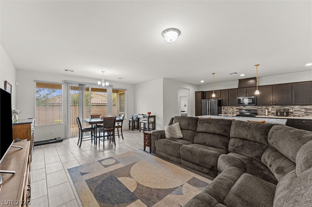 10765 Princeton Bluff Lane Property Photo 15