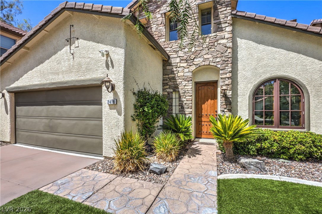2418 Taragato Avenue Property Photo 8
