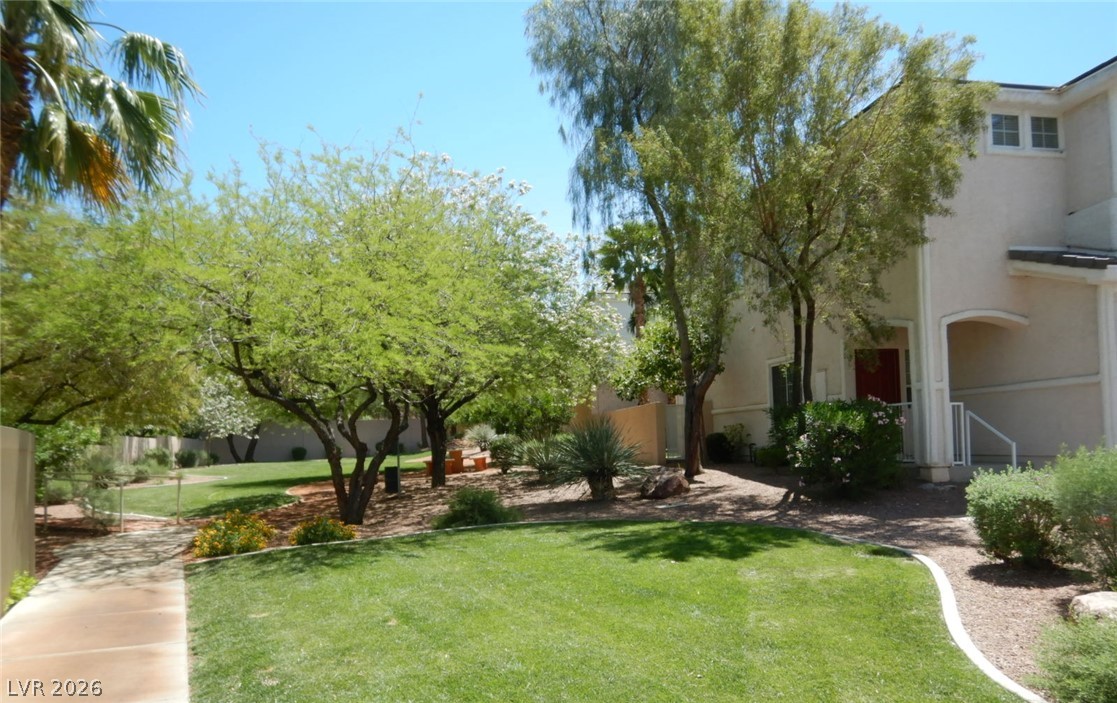 228 Friendly Court Property Photo 25