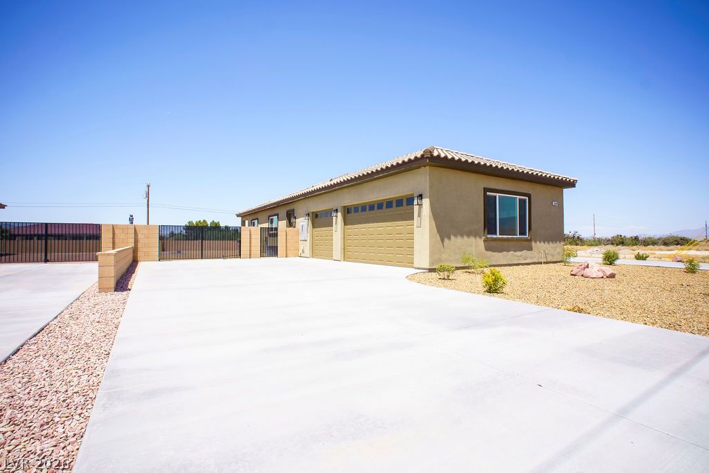 1840 Old West Avenue Property Photo 4