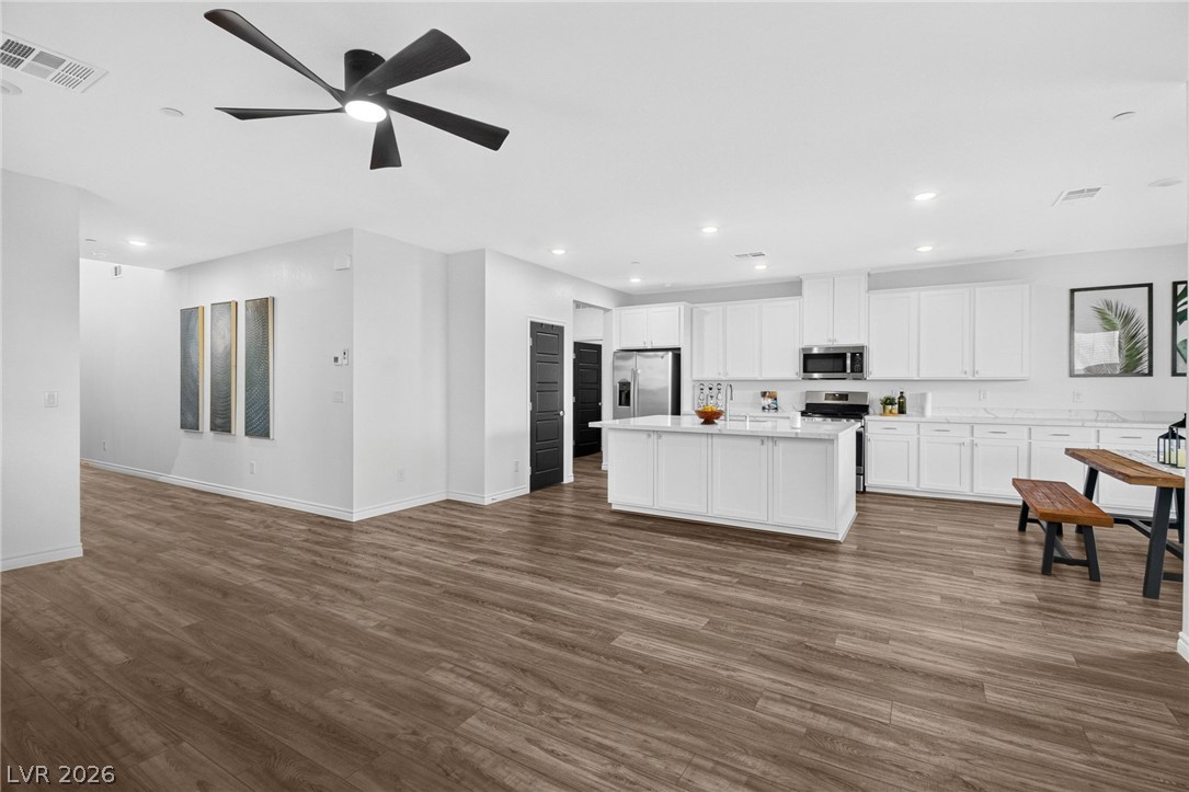 1288 Ventura Cliffs Avenue Property Photo 6