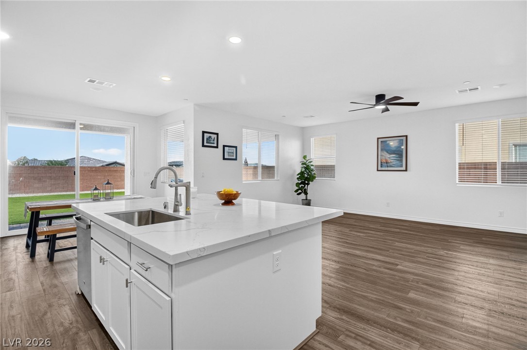 1288 Ventura Cliffs Avenue Property Photo 13