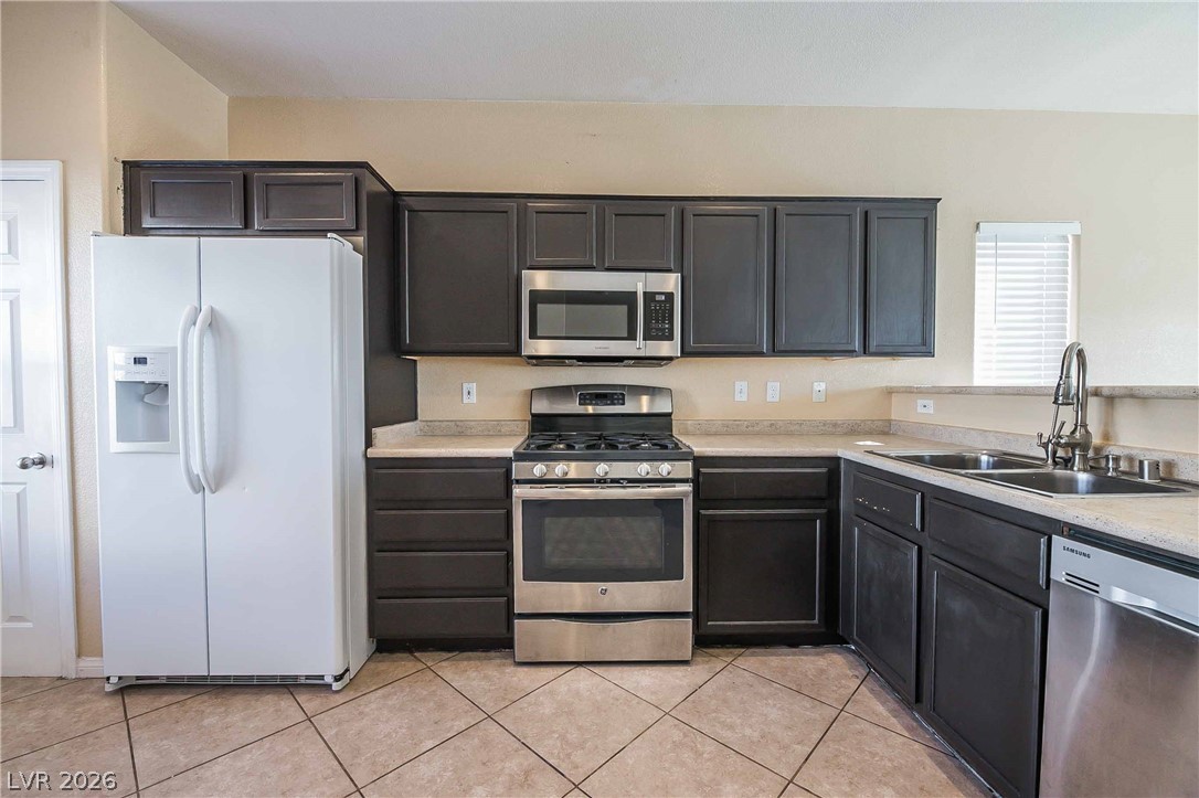 2921 Bayliner Avenue Property Photo 9