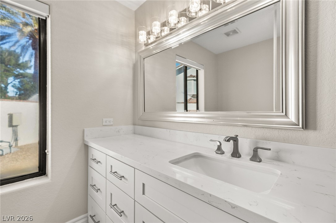 13 Dovetail Circle Property Photo 43