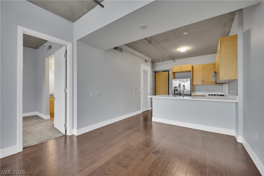 353 East Bonneville Avenue 804 Property Photo 11