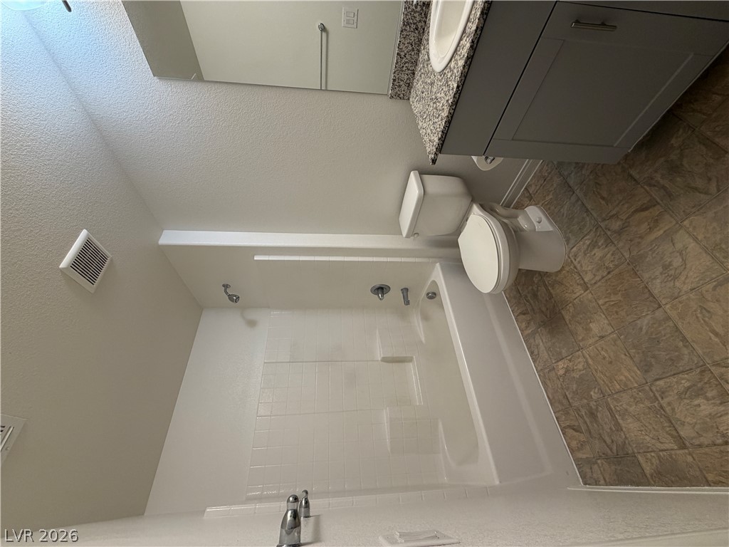 132 West Winston Lane Property Photo 6