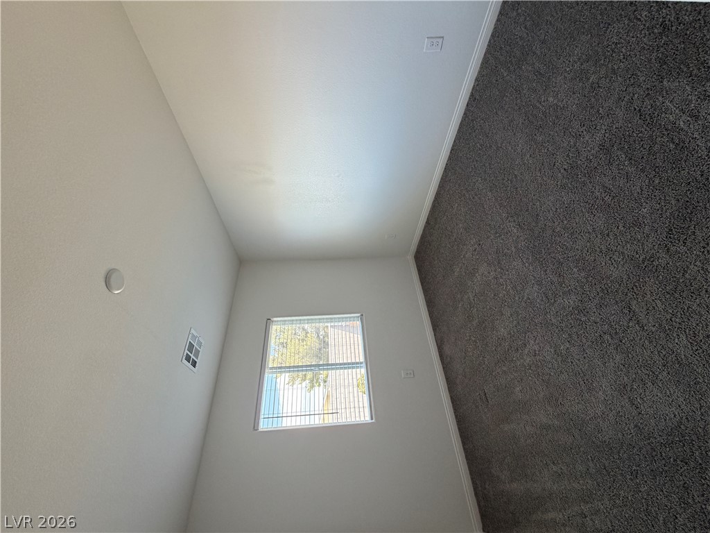 132 West Winston Lane Property Photo 15
