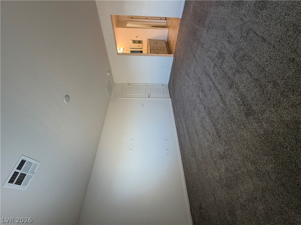 132 West Winston Lane Property Photo 18