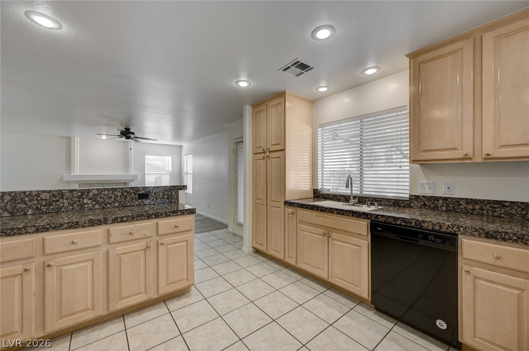2742 Chokecherry Avenue Property Photo 27