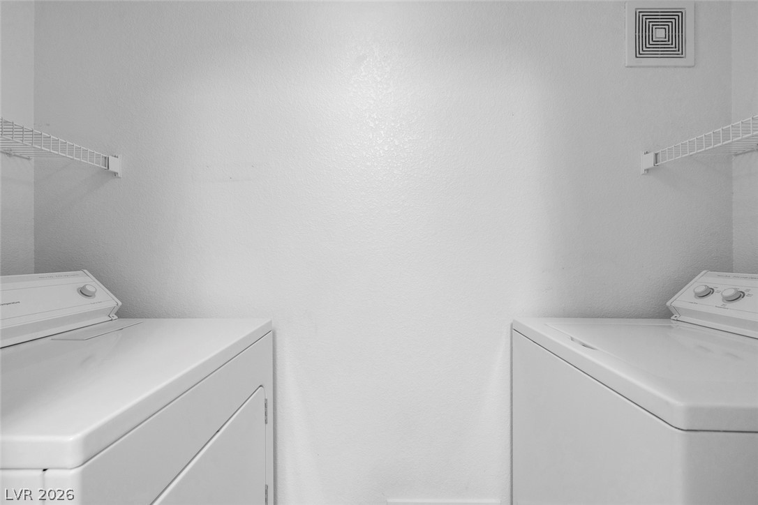 555 East Silverado Ranch Boulevard 2159 Property Photo 26