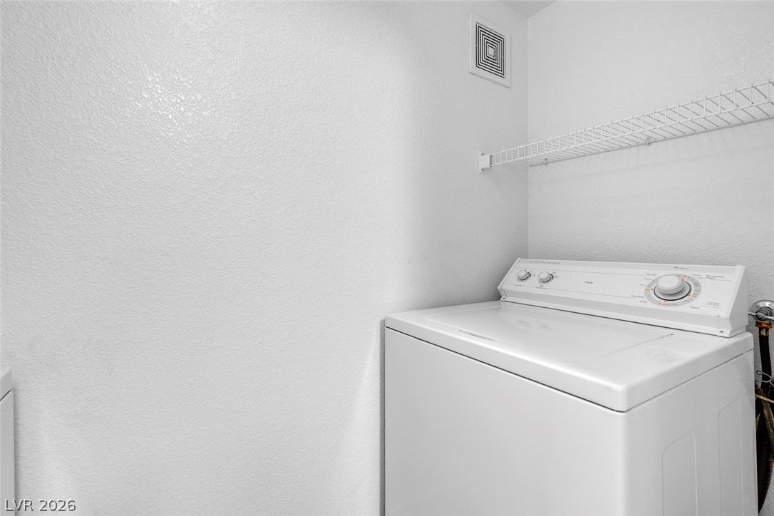 555 East Silverado Ranch Boulevard 2159 Property Photo 28