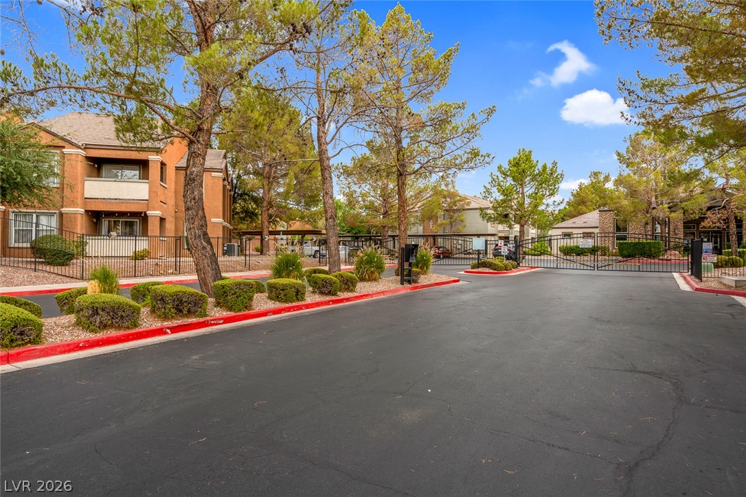 555 East Silverado Ranch Boulevard 2159 Property Photo 35