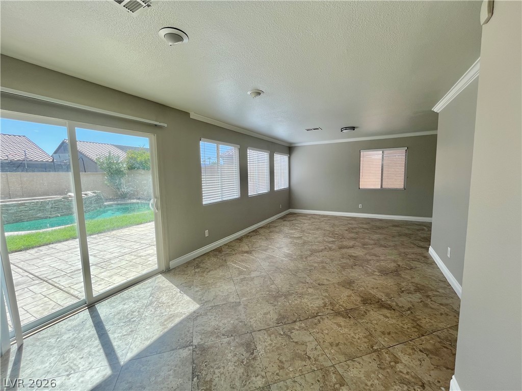 9924 Clover Field Court Property Photo 7