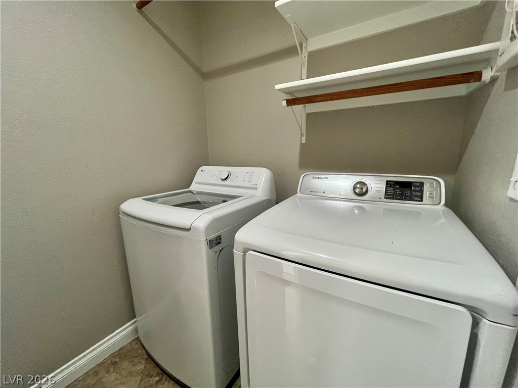 9924 Clover Field Court Property Photo 9