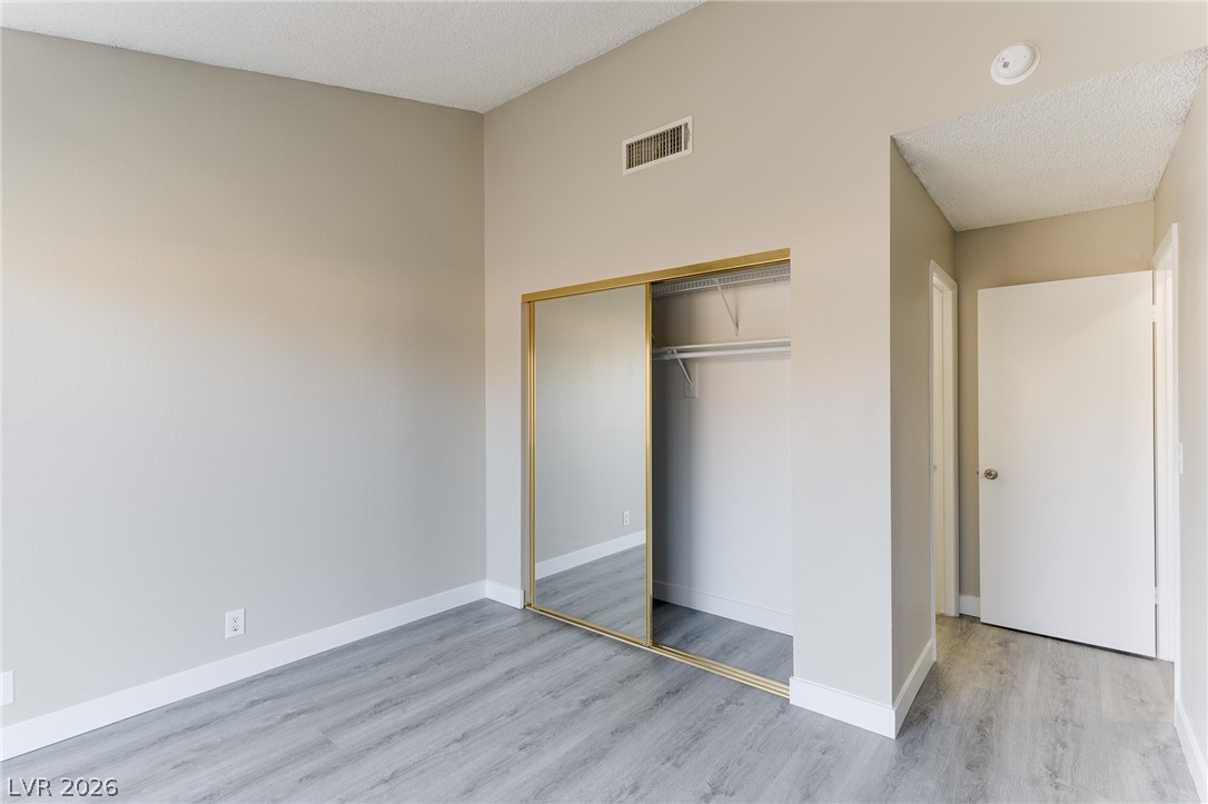 830 North Sloan Lane 202 Property Photo 16