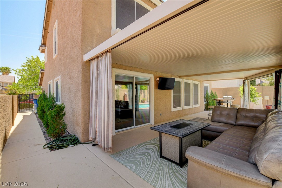 1221 Alderton Lane Property Photo 8
