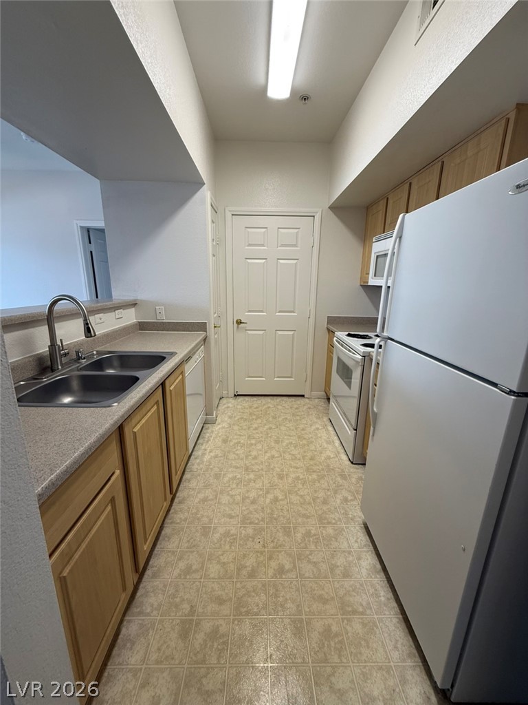 6955 North Durango Drive 2019 Property Photo 8