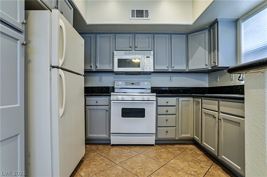 520 Arrowhead Trail 613 Property Photo 7