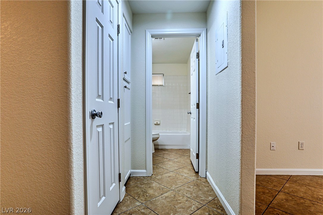 520 Arrowhead Trail 613 Property Photo 9