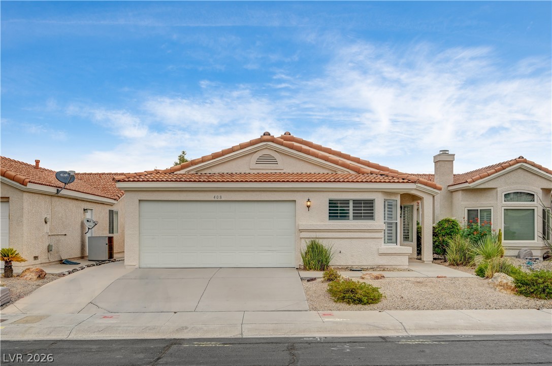 408 Sunset Point Property Photo 1