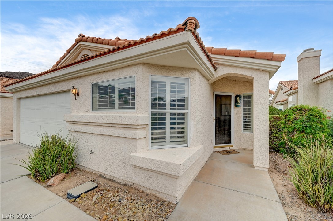 408 Sunset Point Property Photo 4