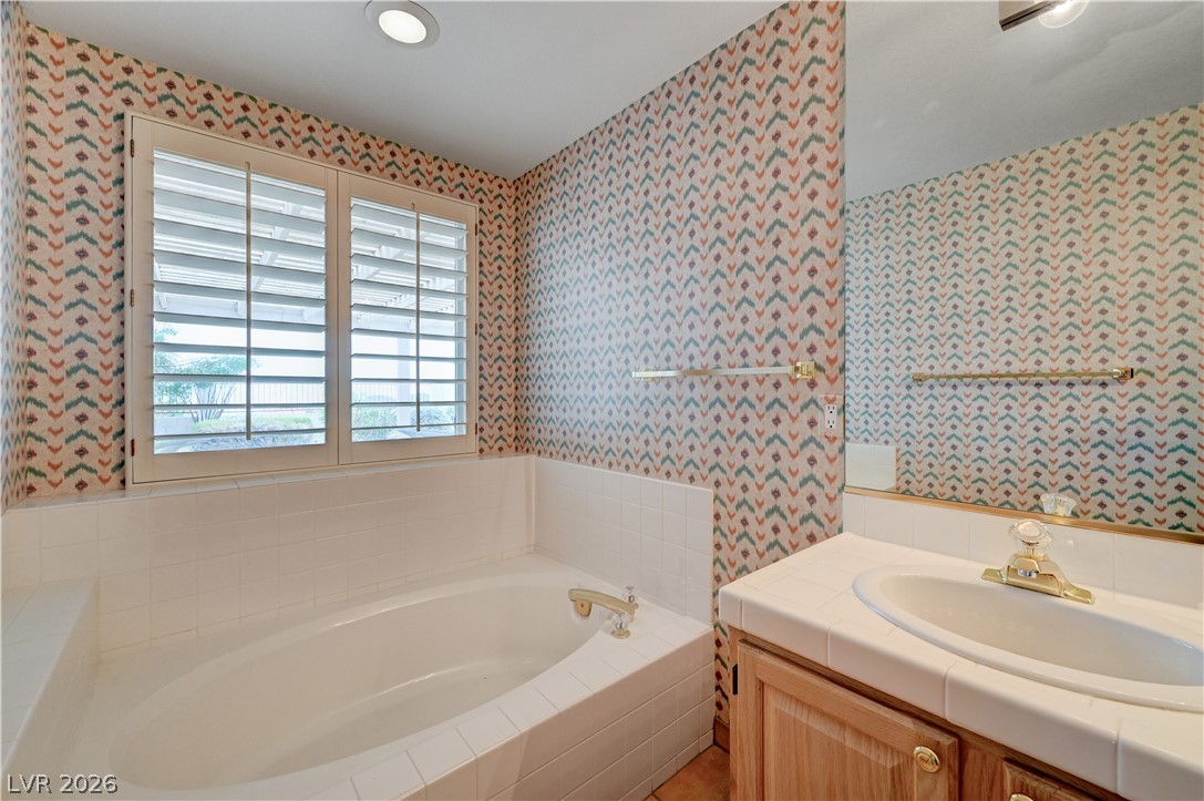 408 Sunset Point Property Photo 30