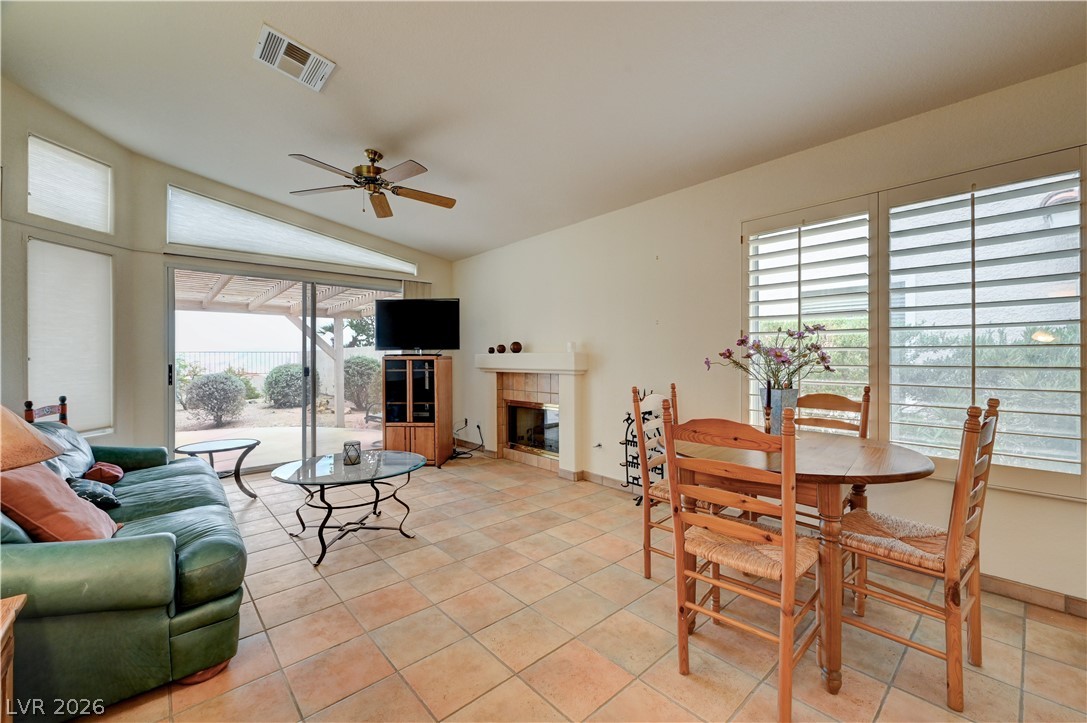 408 Sunset Point Property Photo 37
