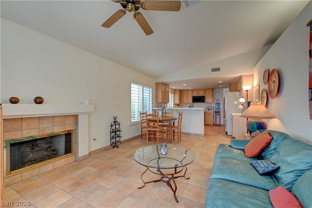 408 Sunset Point Property Photo 40