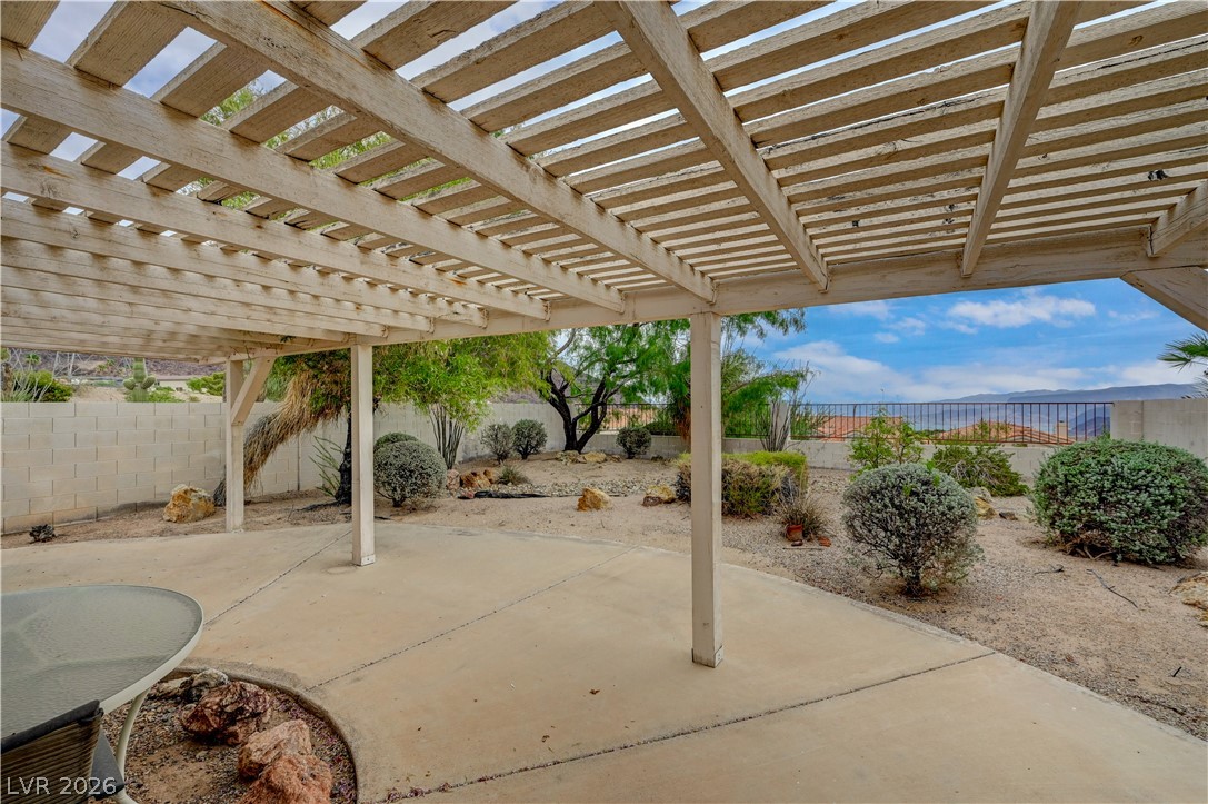 408 Sunset Point Property Photo 42