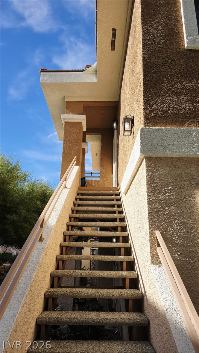 830 Carnegie Street 1224 Property Photo 5