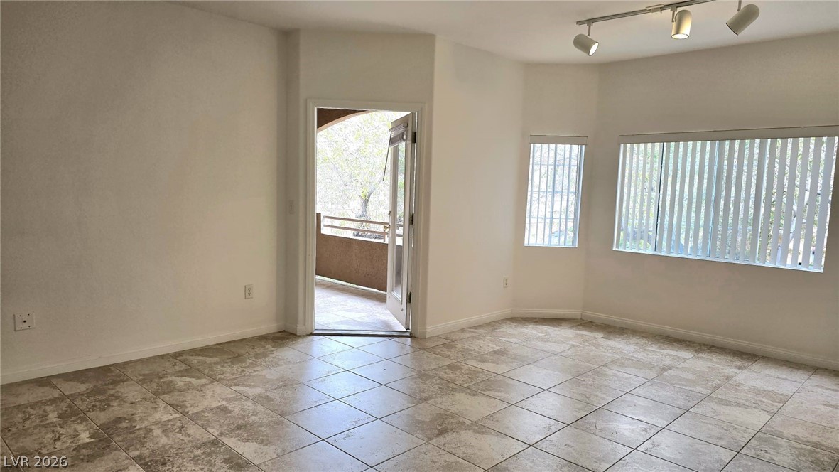 830 Carnegie Street 1224 Property Photo 15