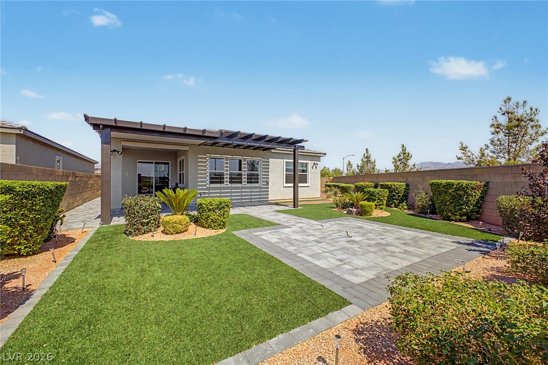 8920 Skye Canyon Ranch Street Property Photo 3