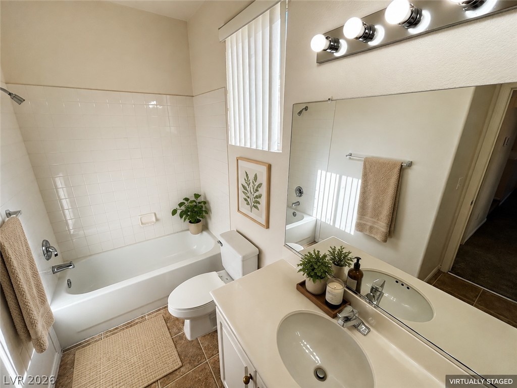 10319 Splendor Ridge Avenue Property Photo 8