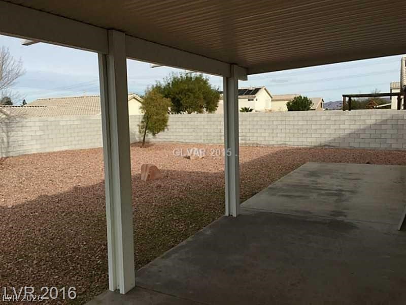 1010 Seaside Daisy Court Property Photo 5