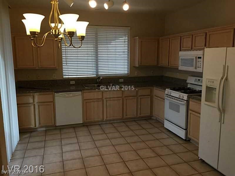 1010 Seaside Daisy Court Property Photo 7
