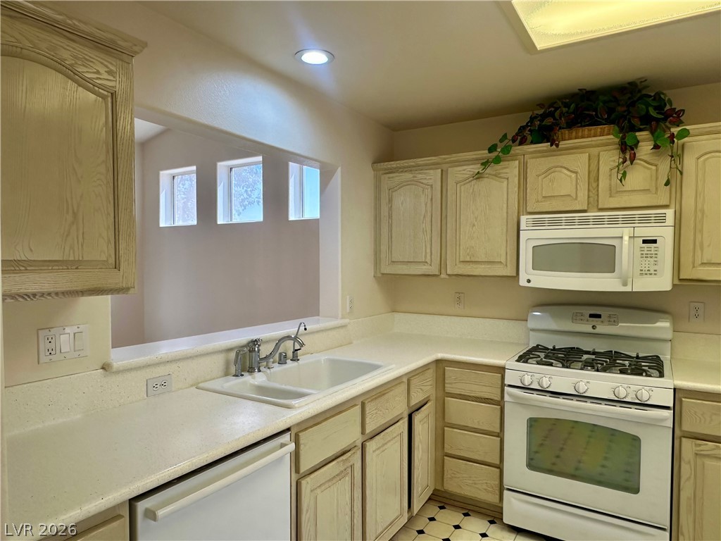 10016 Heyfield Drive Property Photo 14