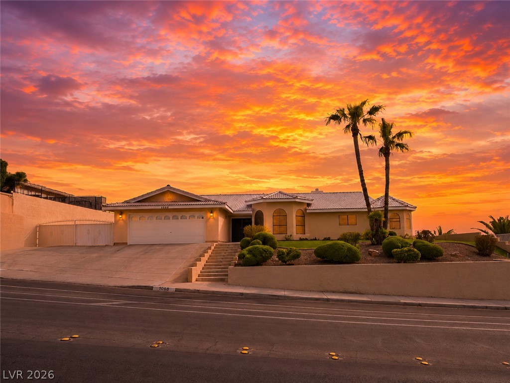 1068 Calico Ridge Drive Property Photo 1