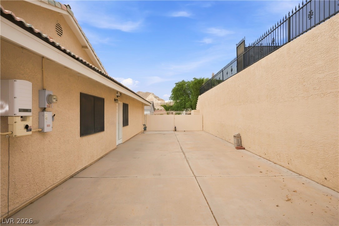 1068 Calico Ridge Drive Property Photo 29
