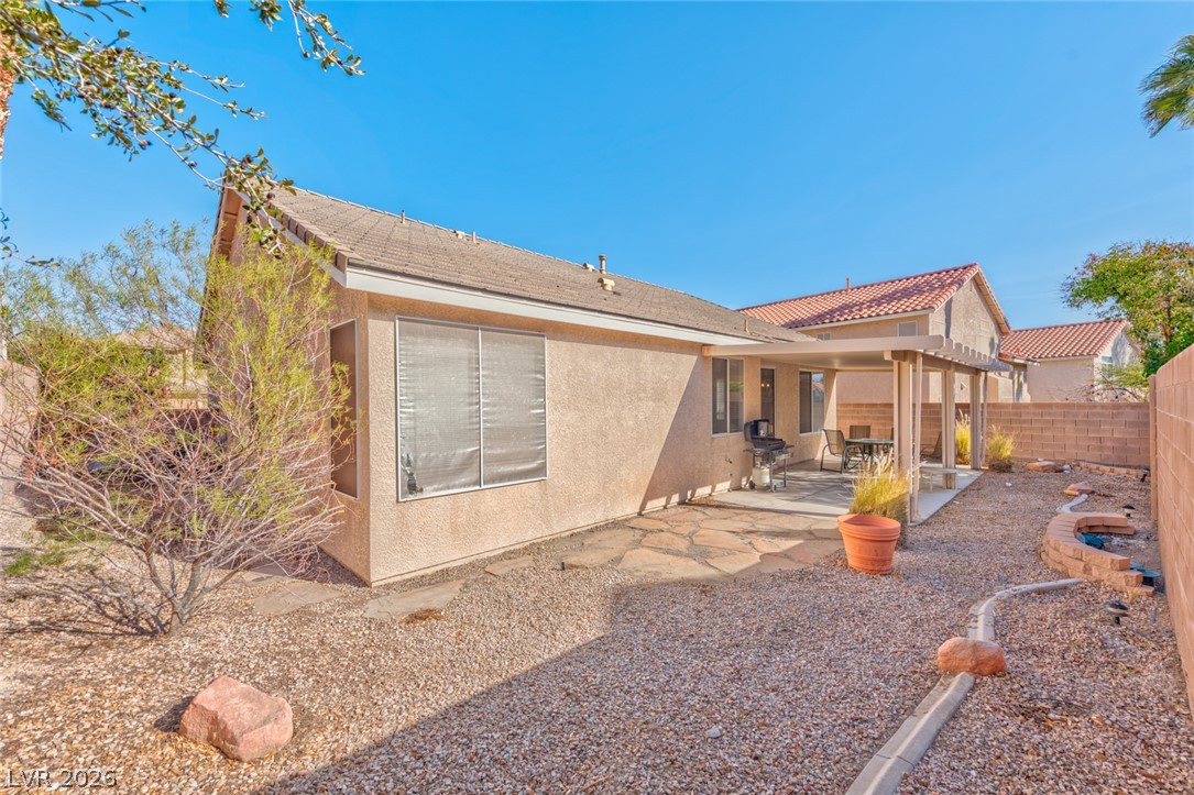 2317 Tilden Way Property Photo 3