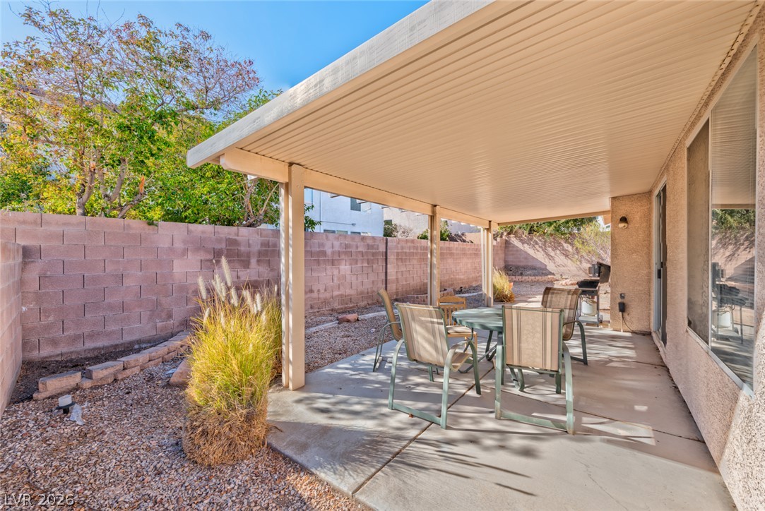 2317 Tilden Way Property Photo 4