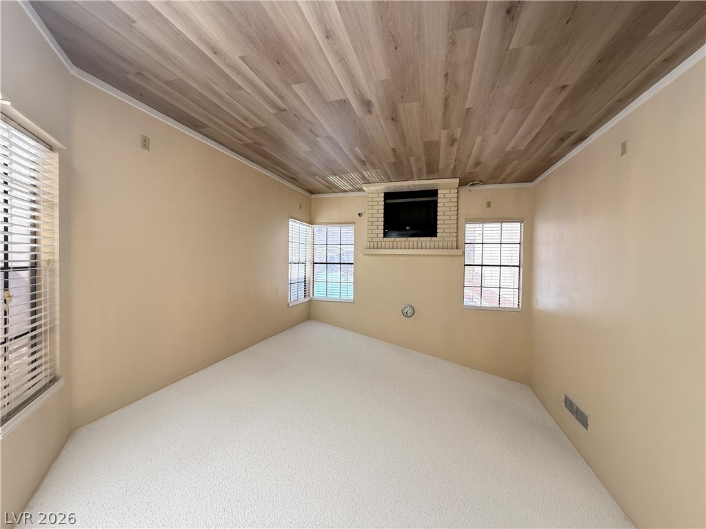 7756 Cobden Court Property Photo 2