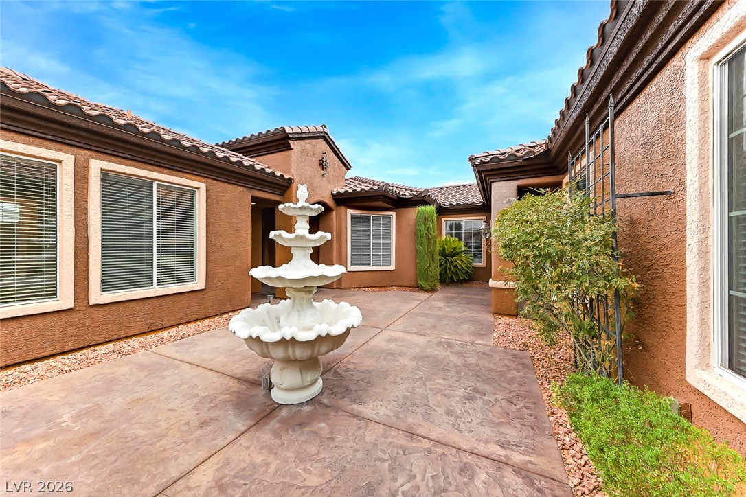 2306 Schaeffer Hills Drive Property Photo 5