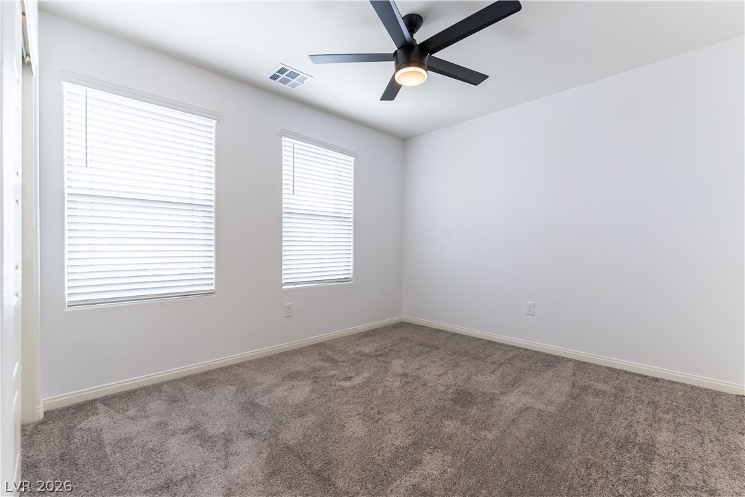 385 Stephen Clear Avenue Property Photo 11