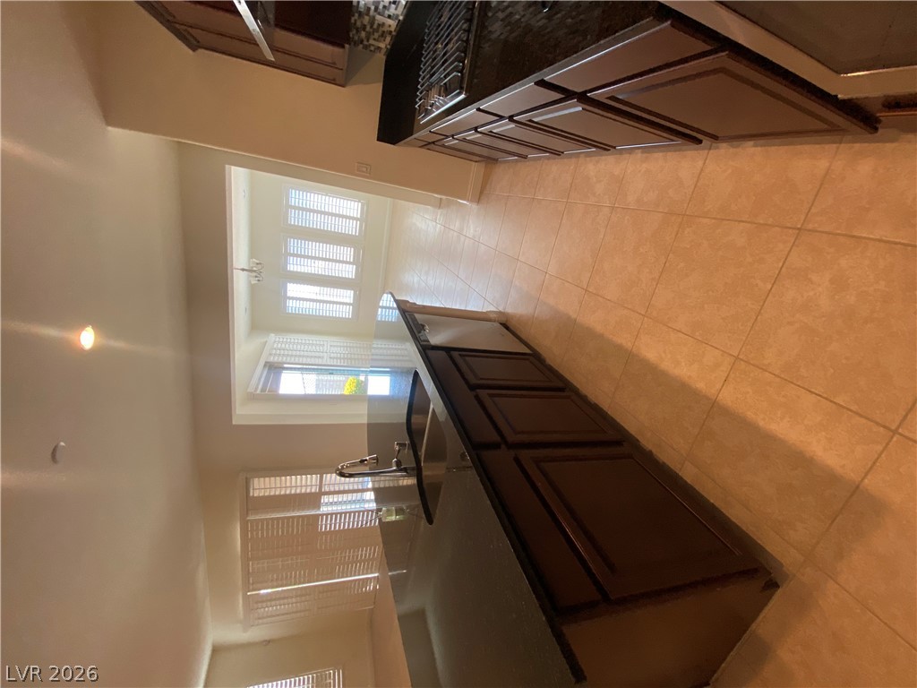 2807862 Property Photo 23