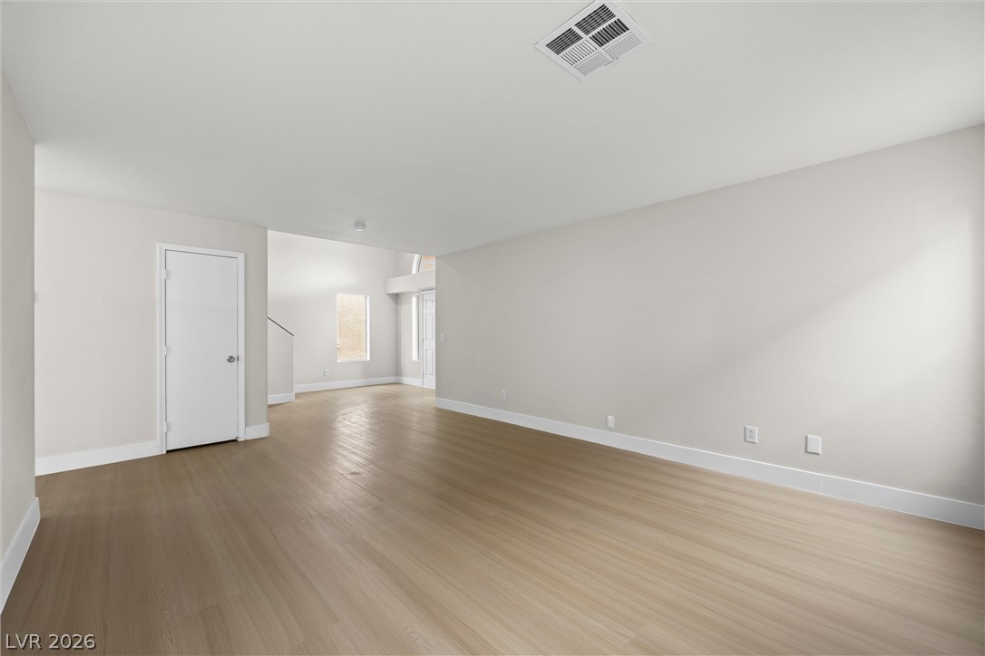2650 Whisper Ridge Street Property Photo 11