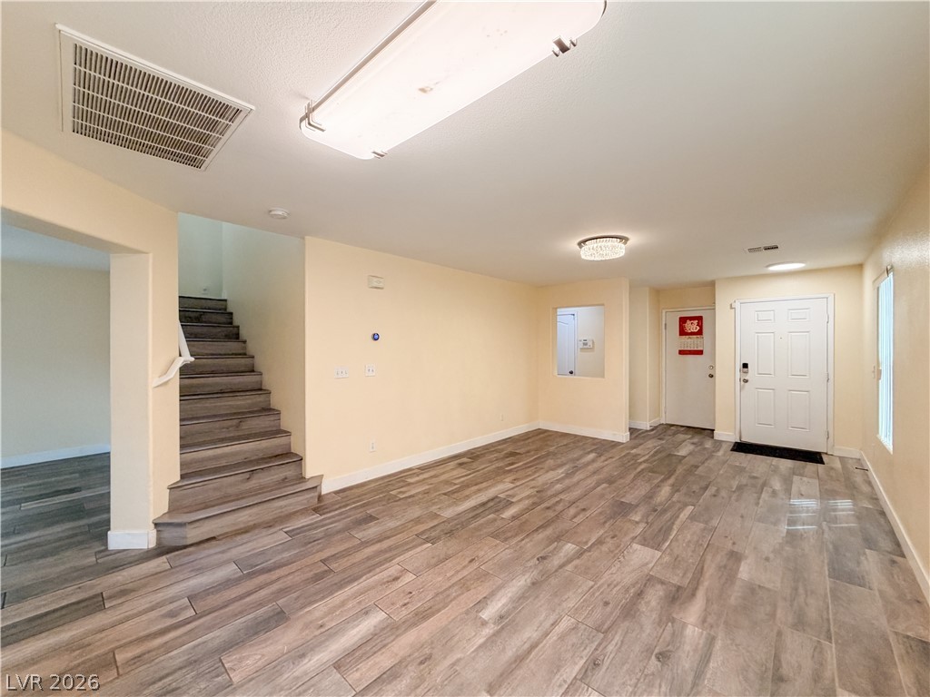 6204 Alpine Tree Avenue Property Photo 5