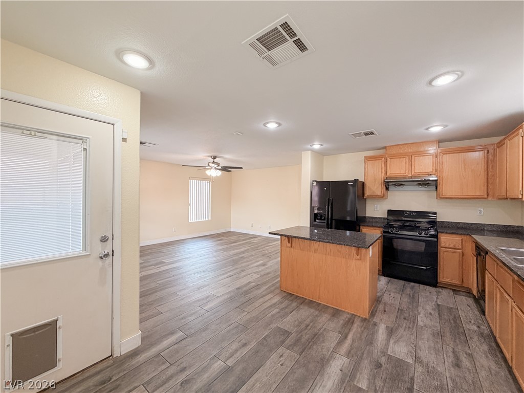 6204 Alpine Tree Avenue Property Photo 11